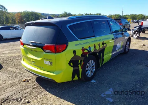 2019 Chrysler Pacifica Touring L z USA, uszkodzony, nr VIN 2C4RC1BG2KR731066